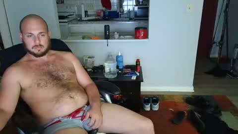 Snapshot of baldafterdark chatting on September 25, 3:32 am Anthony online show from September 25, 3:32 am