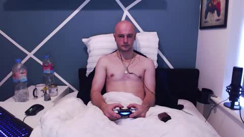 Snapshot of baldysins chatting on February 7, 12:09 pm BaldySins online show from February 7, 12:09 pm