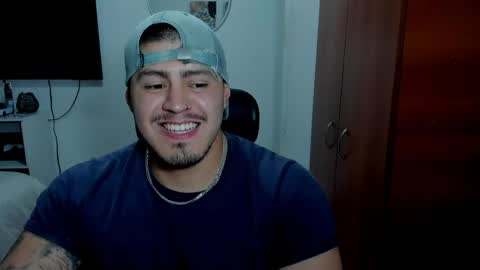 Snapshot of baltazardupont chatting on May 27, 3:14 am Andres - online show from May 27, 3:14 am