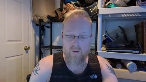 Snapshot of baltomoron69 chatting on November 3, 11:33 am baltomoron69 online show from November 3, 11:33 am