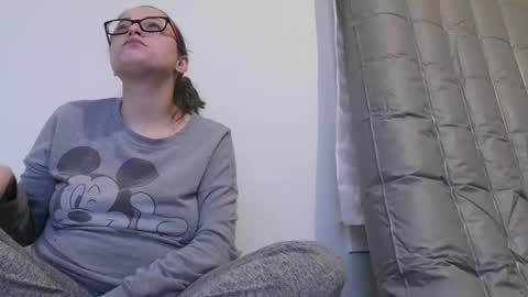 Snapshot of bambiboo8113 chatting on October 26, 7:03 am bambiboo8113 online show from October 26, 7:03 am