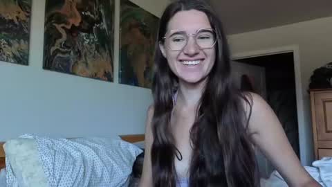 Snapshot of bambifarrina chatting on June 19, 3:05 pm bambifarrina online show from June 19, 3:05 pm
