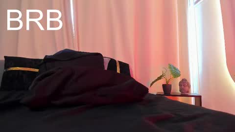 Snapshot of bambiiqueen chatting on February 27, 3:48 pm Bambi online show from February 27, 3:48 pm