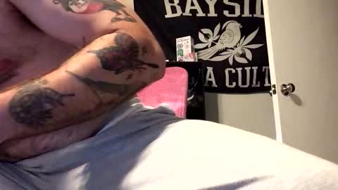 Snapshot of bambooapples87 chatting on October 16, 1:34 pm bambooapples87 online show from October 16, 1:34 pm