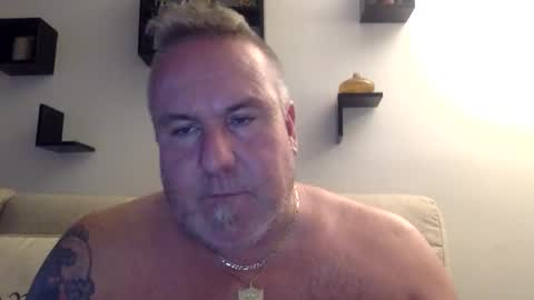 banana5289 online show from May 6, 8:47 pm