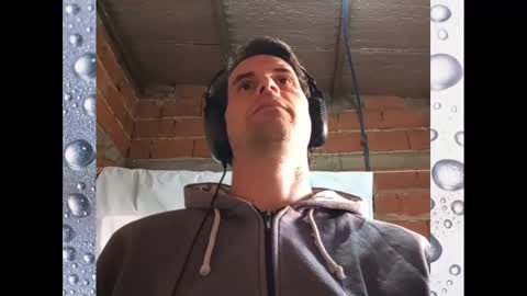 Ezequiel online show from December 1, 10:10 pm