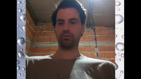 Ezequiel online show from December 6, 1:29 am