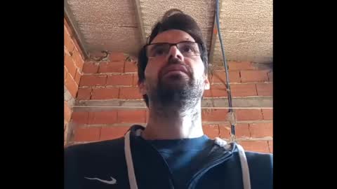 Ezequiel online show from April 24, 4:09 pm