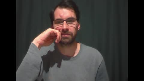 Ezequiel online show from April 26, 1:25 am