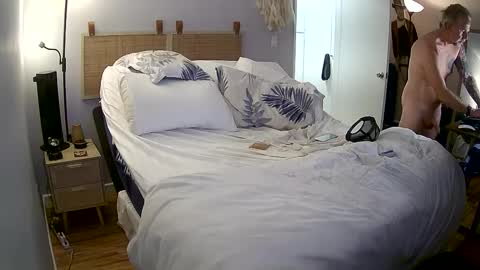 bananas318 online show from September 18, 4:58 am