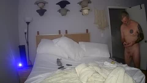 bananas318 online show from February 10, 2:15 am