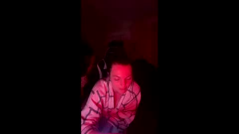 Snapshot of bankrollbarbies444 chatting on March 16, 7:12 am bankrollbarbies444 online show from March 16, 7:12 am