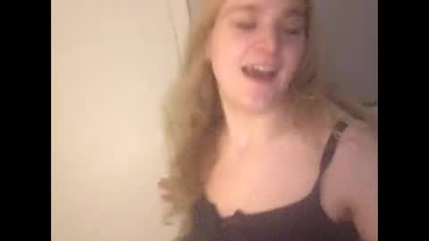 bansam1738 online show from May 16, 12:18 am
