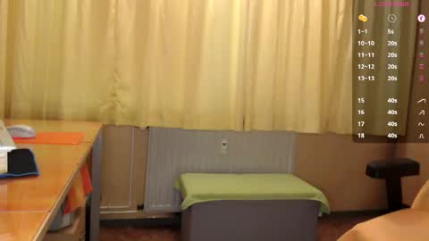       online show from April 22, 12:18 pm