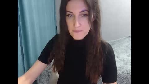 Snapshot of bany_brandy chatting on June 7, 1:54 am Emma online show from June 7, 1:54 am