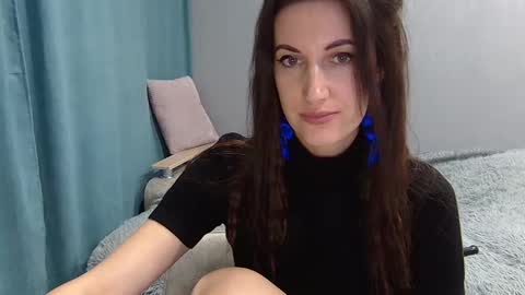 Snapshot of bany_brandy chatting on June 17, 6:38 am Emma online show from June 17, 6:38 am