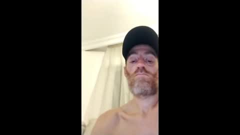 Snapshot of barakovaarslan chatting on December 18, 12:38 am barakovaarslan online show from December 18, 12:38 am