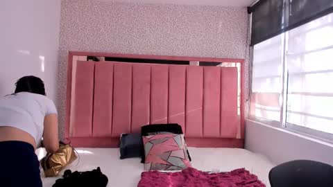 B A R B A R A online show from November 3, 11:55 am