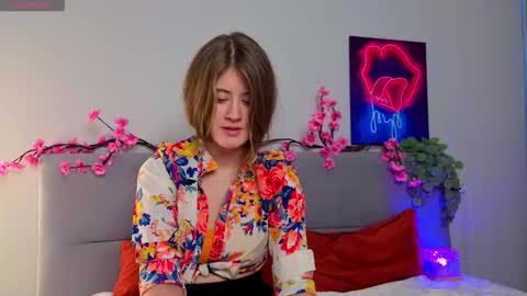 Snapshot of barbaraallen chatting on October 27, 9:35 am barbaraallen online show from October 27, 9:35 am