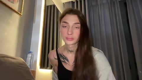 My name is Molly. Please say hello I like talking to you. If you have any wishes or obscene desires please use the tip menu online show from December 13, 11:02 am