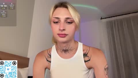 My name is Molly. Please say hello I like talking to you. If you have any wishes or obscene desires please use the tip menu online show from September 14, 7:46 pm