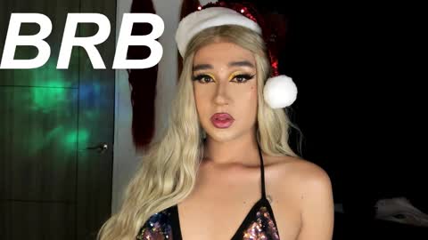          I work from home this is my room 3 online show from December 3, 11:22 am