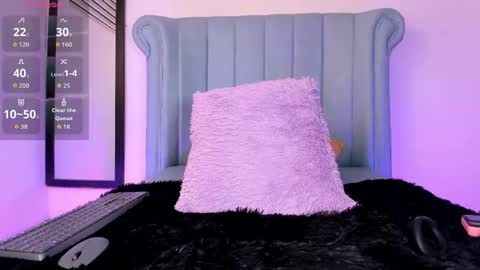          I work from home this is my room 3 online show from April 24, 5:32 am