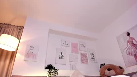 Snapshot of barbie_ev chatting on February 12, 8:59 am Barbara online show from February 12, 8:59 am