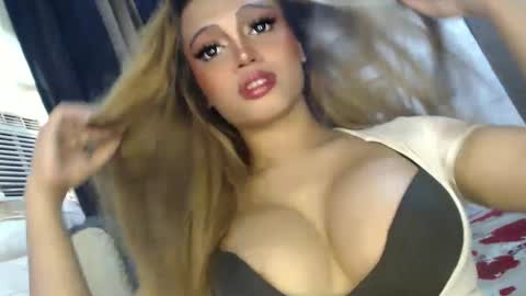 Snapshot of barbie_ivana chatting on January 22, 12:16 am barbei online show from January 22, 12:16 am