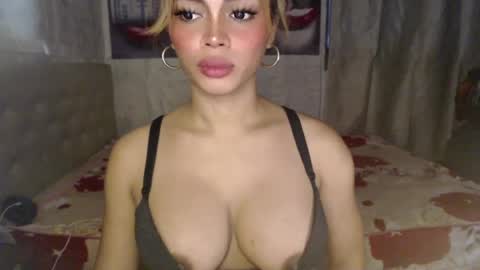 Snapshot of barbie_ivana chatting on July 14, 2:05 am barbei online show from July 14, 2:05 am