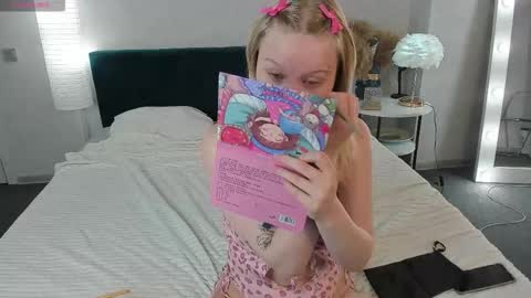 Barbie Staze online show from September 15, 2:11 am