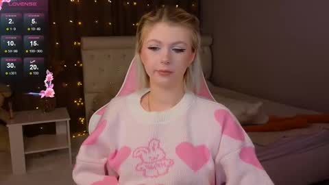 Snapshot of barbiee_b chatting on December 20, 1:11 pm Stacy online show from December 20, 1:11 pm