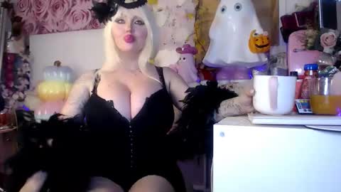 ely ink online show from October 21, 11:44 am