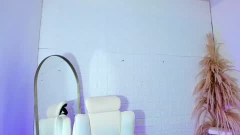 barbiegirl___ online show from February 15, 8:33 am