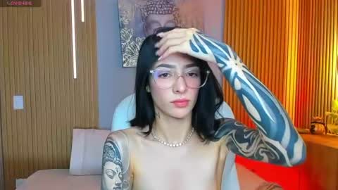 Snapshot of barbiie_scoth chatting on June 13, 9:57 pm Barbie Scot online show from June 13, 9:57 pm