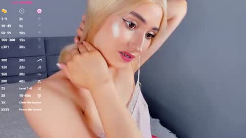 Snapshot of barbimia chatting on June 30, 2:29 pm Mia online show from June 30, 2:29 pm