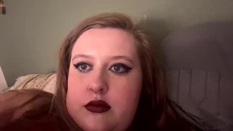 barefootbabydoll96 online show from April 12, 3:22 am