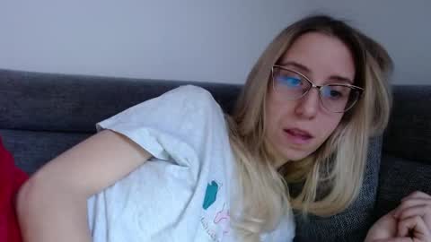 Lena online show from April 24, 7:11 am