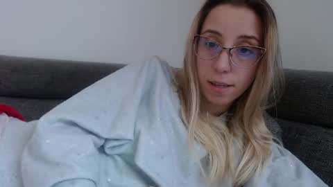 Lena online show from April 27, 5:00 pm