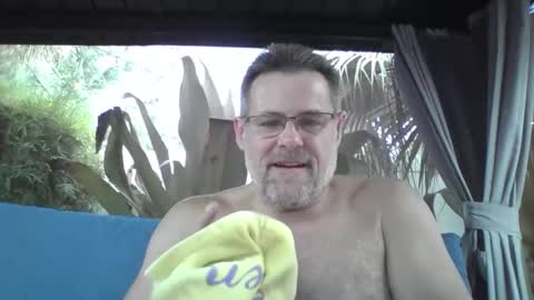 Barry Arnauld online show from April 27, 9:46 pm