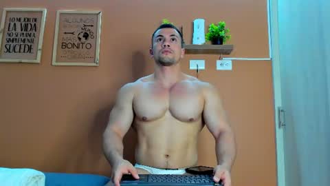 Snapshot of barry_sutton chatting on July 9, 11:53 pm Barry online show from July 9, 11:53 pm
