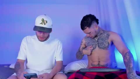 Snapshot of barrymichaels chatting on November 16, 12:16 am Bruce online show from November 16, 12:16 am