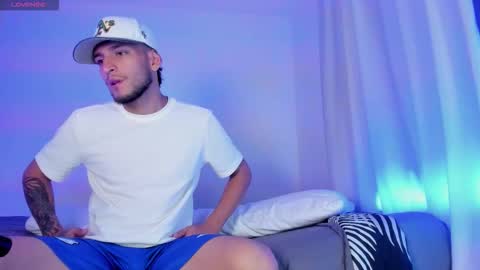 Snapshot of barrymichaels chatting on December 4, 6:34 am Bruce online show from December 4, 6:34 am