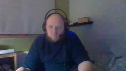 Snapshot of bart_poland chatting on March 31, 9:26 pm bart_poland online show from March 31, 9:26 pm
