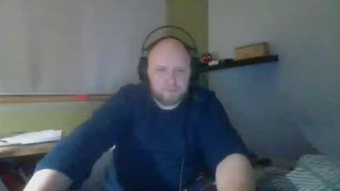 Snapshot of bart_poland chatting on April 22, 12:24 am bart_poland online show from April 22, 12:24 am