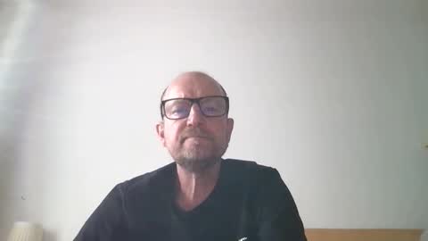 Snapshot of basher69horny4u chatting on November 12, 8:59 am basher69horny4u online show from November 12, 8:59 am