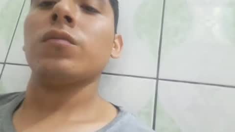 Snapshot of basic2001 chatting on December 12, 10:31 pm Marcos online show from December 12, 10:31 pm