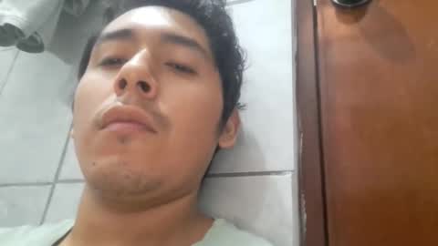 Snapshot of basic2001 chatting on March 20, 1:05 pm Marcos online show from March 20, 1:05 pm