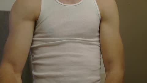 Snapshot of basicallyjustmee chatting on October 26, 4:57 pm basicallyjustmee online show from October 26, 4:57 pm