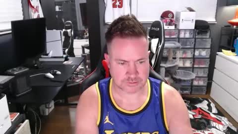 Snapshot of basketballjerseygang chatting on October 22, 5:41 am Jordan online show from October 22, 5:41 am